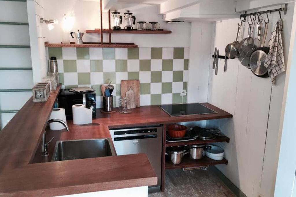 Logement Design A Loix-En-Re - 2 Etoiles - Centre Village Екстериор снимка