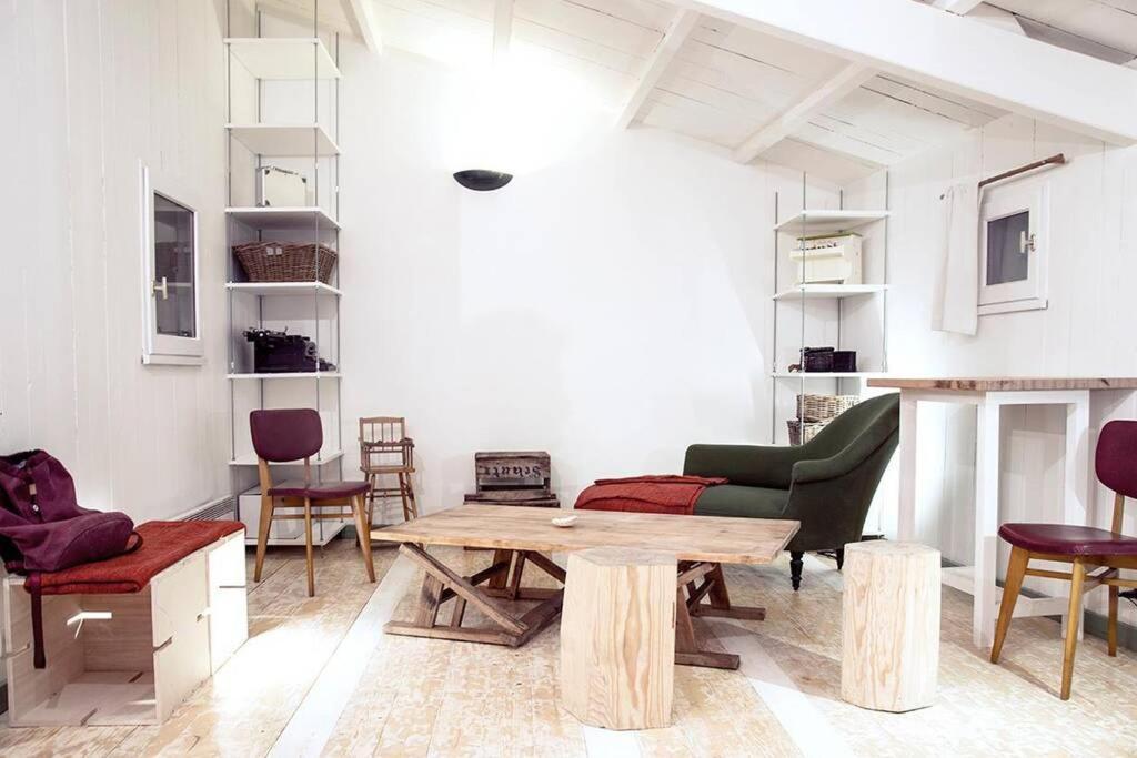 Logement Design A Loix-En-Re - 2 Etoiles - Centre Village Екстериор снимка